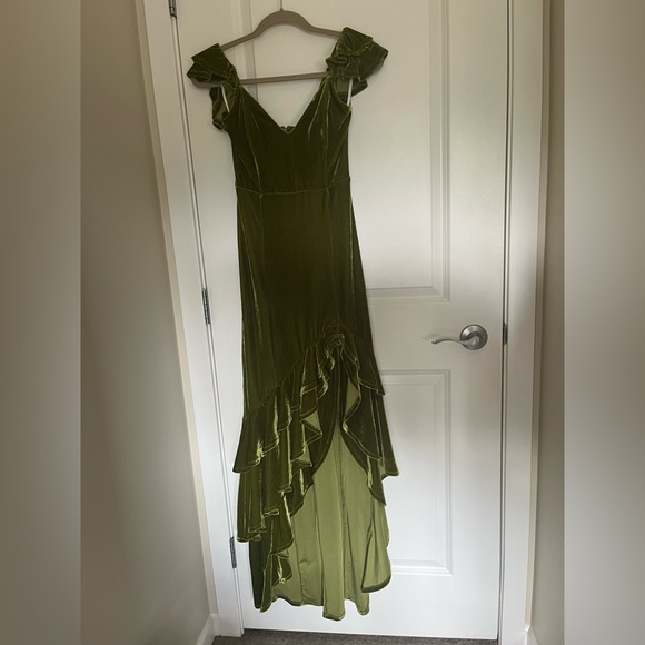 Tularosa velvet green dress - Picture 8 of 9